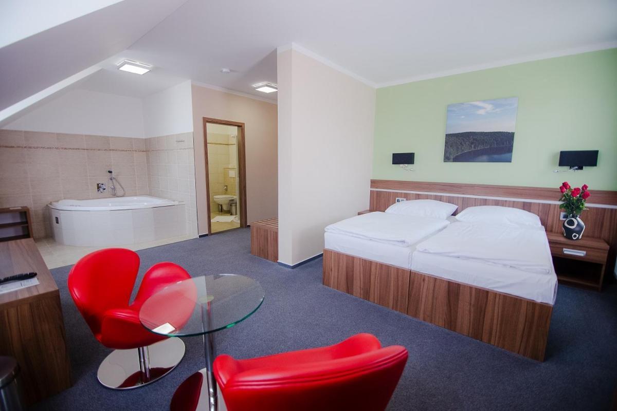 Hotel Jezerka Seč Zewnętrze zdjęcie
